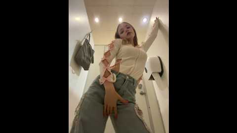 babyfloress @ stripchat on 20241007