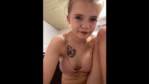bella_1112 @ stripchat on 20241007