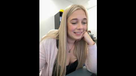 cherryauroraa @ stripchat on 20241007