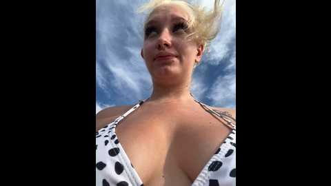 milkyy_wway @ stripchat on 20241007