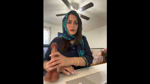 persianqueen18 @ stripchat on 20241007