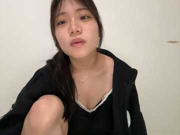riri__oo @ stripchat on 20241007