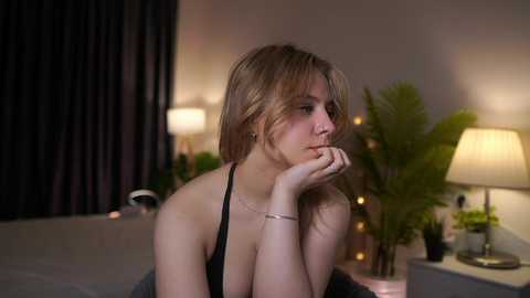 selena_flowers_ @ stripchat on 20241007