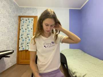 eva_angel3 @ stripchat on 20241008