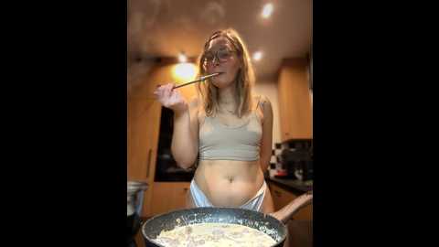 the_snowwhitee @ stripchat on 20241008