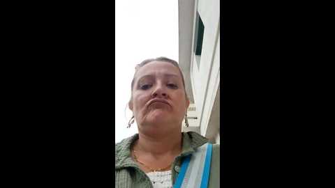 lady_charlyne @ stripchat on 20241009