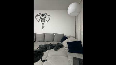 mia_fuchs @ stripchat on 20241009