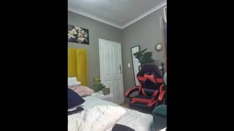 bustygoddess32 @ stripchat on 20241010