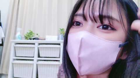 chanhiyo1111 @ stripchat on 20241010