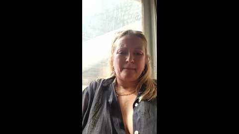 lady_charlyne @ stripchat on 20241010