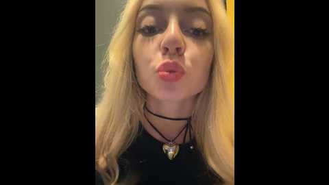 melissa_grr @ stripchat on 20241010