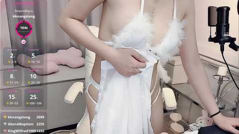 avaa_ @ stripchat on 20241011