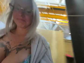 didi_diamond @ stripchat on 20241012