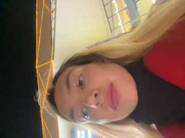miss_elfie @ stripchat on 20241012