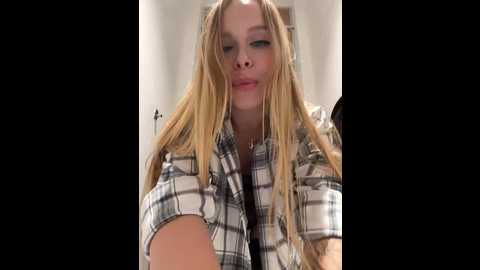 murrrgurl @ stripchat on 20241012