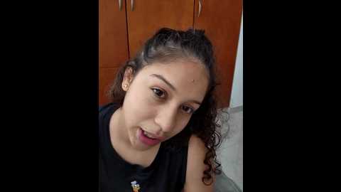 shara_dreams @ stripchat on 20241012