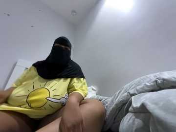 submissive_arab