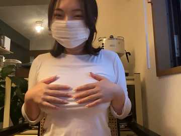 _yui_ @ stripchat on 20241013