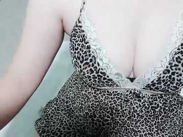 emale293 @ stripchat on 20241013
