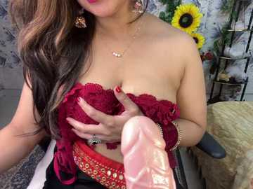mahimagicdoll_desi @ stripchat on 20241013
