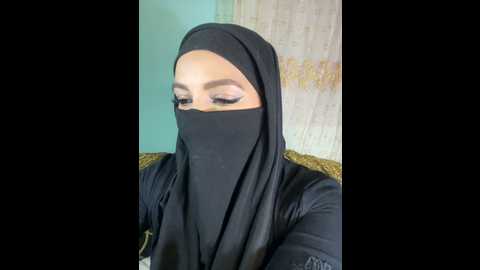 zeynep_lahsen @ stripchat on 20241013