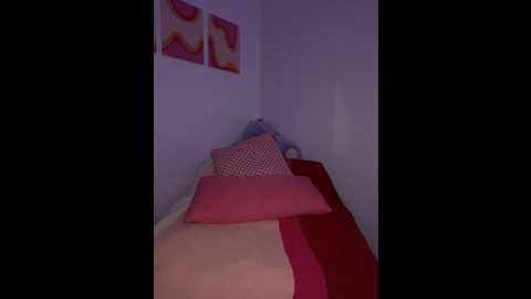 emmierae @ stripchat on 20241014