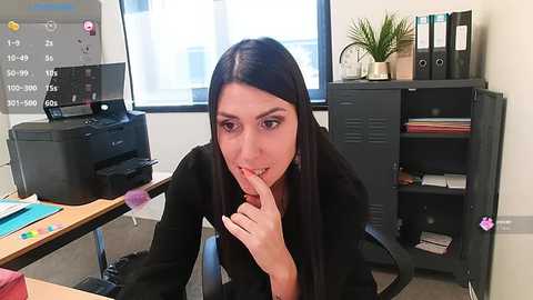 lib_ertine32 @ stripchat on 20241014