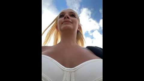 milkyy_wway @ stripchat on 20241014