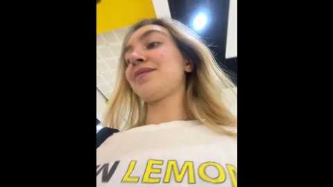 miss_elfie @ stripchat on 20241014