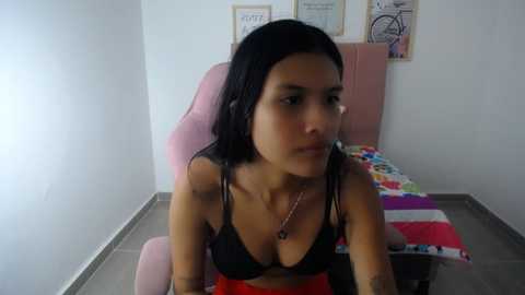 _18_laura @ stripchat on 20241015