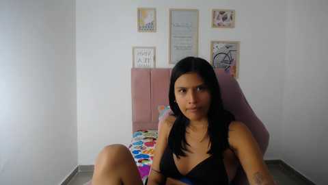 _18_laura @ stripchat on 20241015