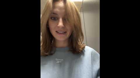 _angelari_ @ stripchat on 20241015