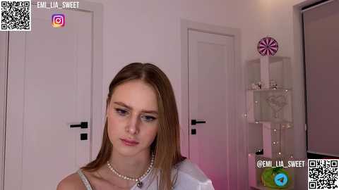 emi_lia_sweet @ stripchat on 20241015
