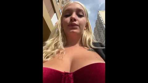 milkyy_wway @ stripchat on 20241015