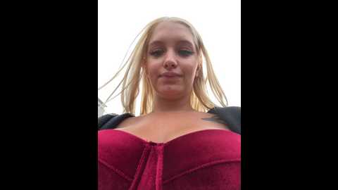 milkyy_wway @ stripchat on 20241015