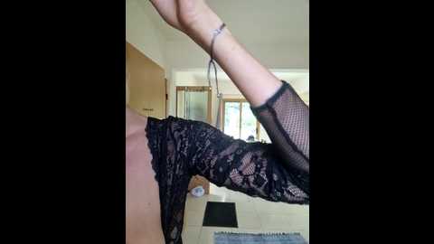 missmialicious @ stripchat on 20241015