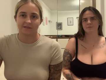 sexyyduoxx @ stripchat on 20241015