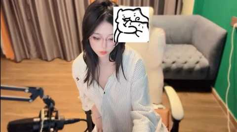 xiaohe_ @ stripchat on 20241015