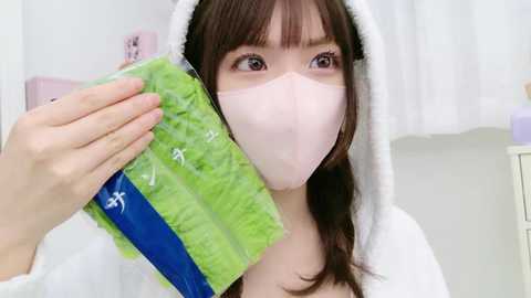 _minami_ @ stripchat on 20241016