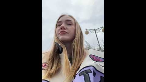 aniemiller @ stripchat on 20241017