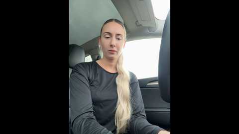 cutieemy @ stripchat on 20241017