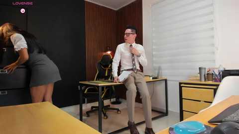 office_naughty_girl @ stripchat on 20241017