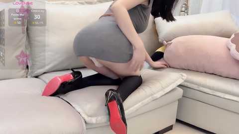 ruoling_19 @ stripchat on 20241017