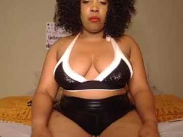 giantbootymilf @ stripchat on 20241018