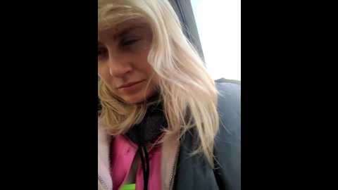 kate_risky @ stripchat on 20241019