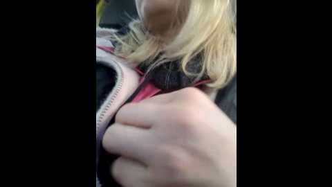 kate_risky @ stripchat on 20241019