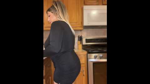 littlemisseeve @ stripchat on 20241019