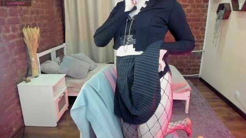 miku_alt @ stripchat on 20241019