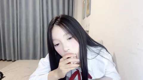 bella_175 @ stripchat on 20241020