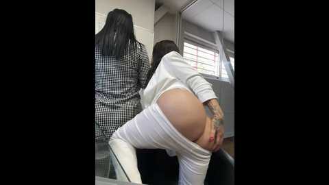 carlaconnor80 @ stripchat on 20241020